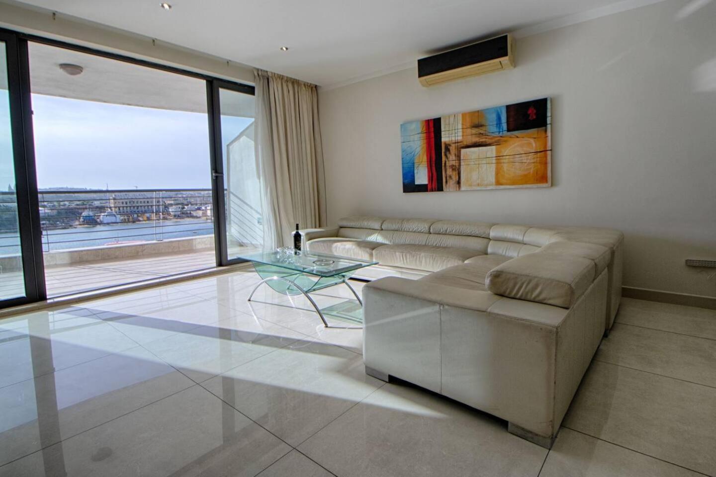The Strand Apartments By Homely Σλιέμα Εξωτερικό φωτογραφία