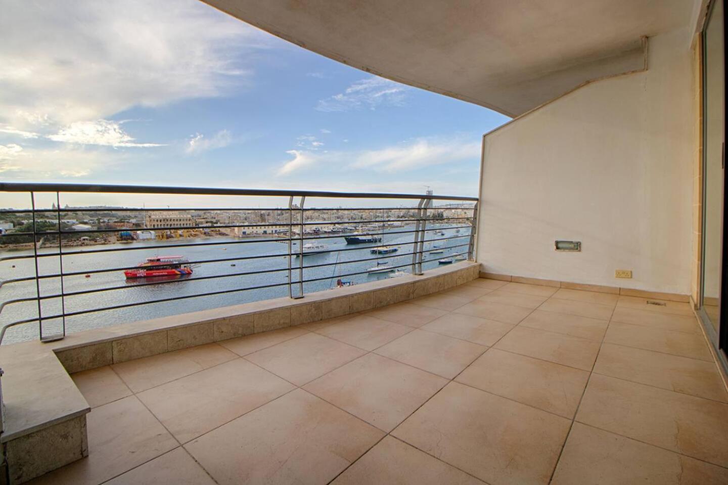 The Strand Apartments By Homely Σλιέμα Εξωτερικό φωτογραφία